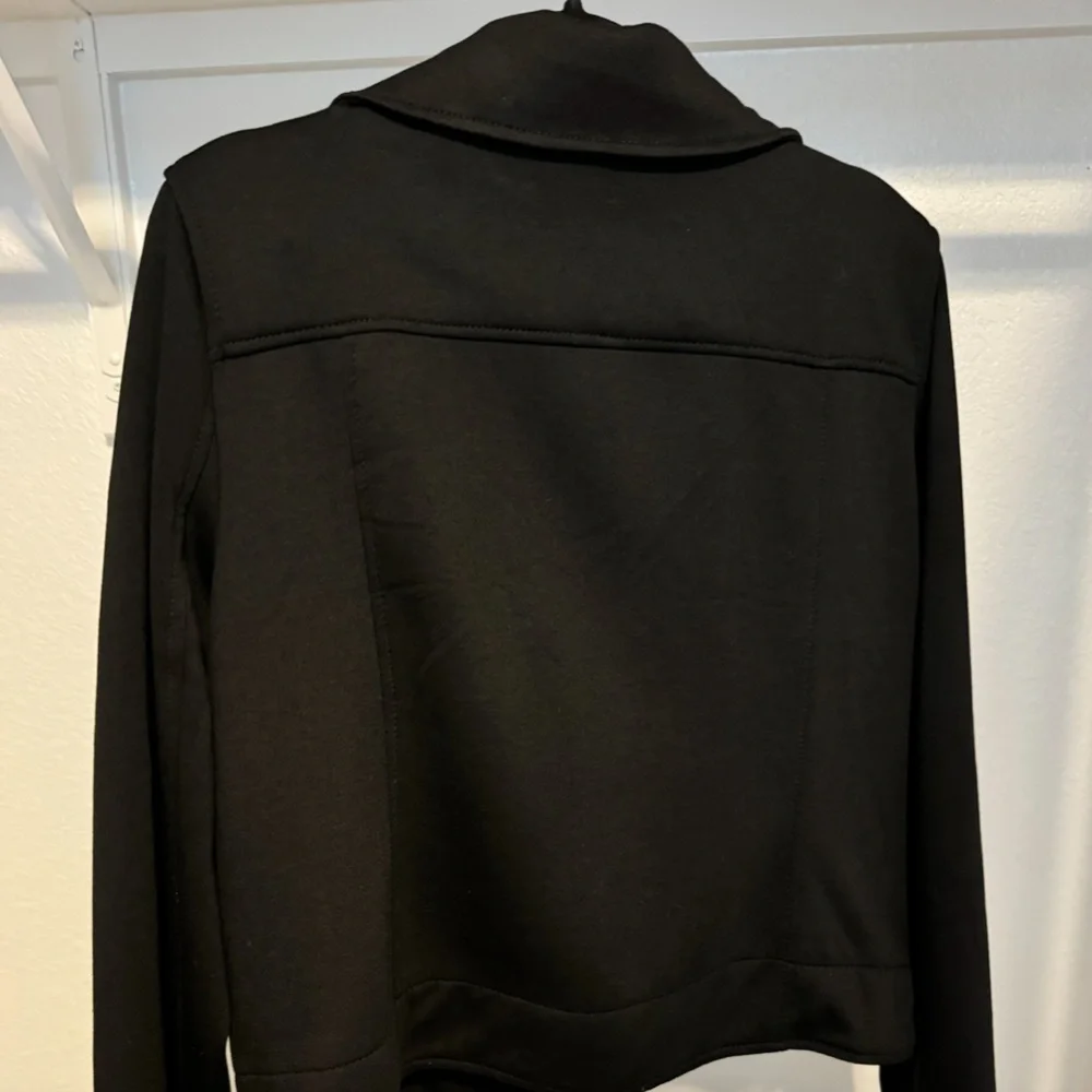 Jacket - Picture 2 of 3